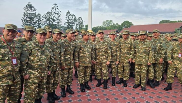 Presiden Prabowo Gembleng Menteri Kabinet Merah Putih di Lembah Tidar