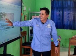 Openlitera Penggerak Kelas Cerdas Berbasis OER: Menghidupkan Smart Panel di Sekolah-Sekolah Indonesia